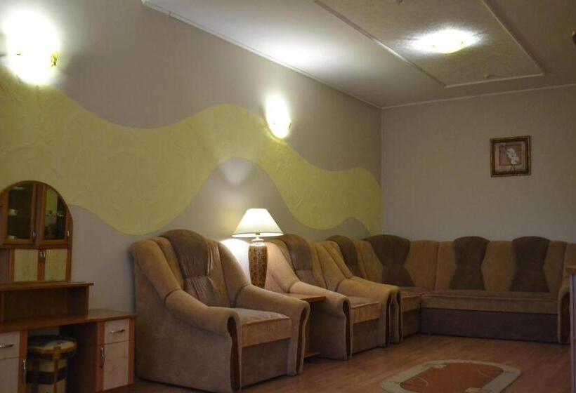 חדר סטודיו סטנדרד, Zabava Guest House