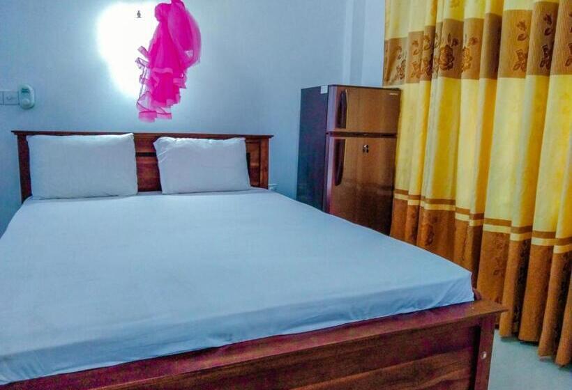 اتاق خانوادگی, Bloom Guest House