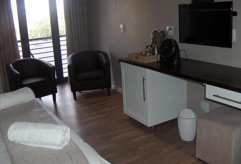 Номер Superior Кровать Кинг, The Courtyard Guest House