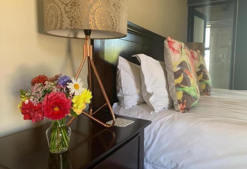 Номер Superior Кровать Кинг, The Courtyard Guest House