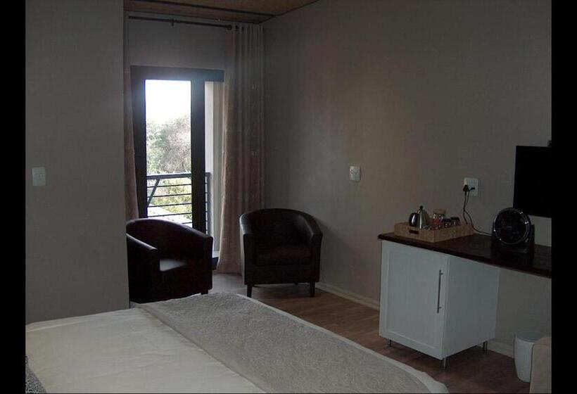 Номер Superior, The Courtyard Guest House