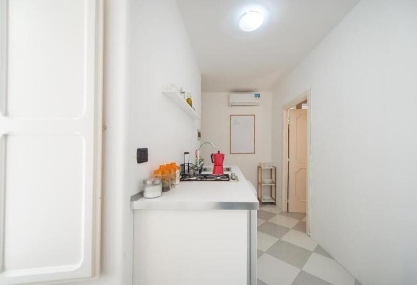 Escritório Estándar, Gioia 13 Rooms & Apartments