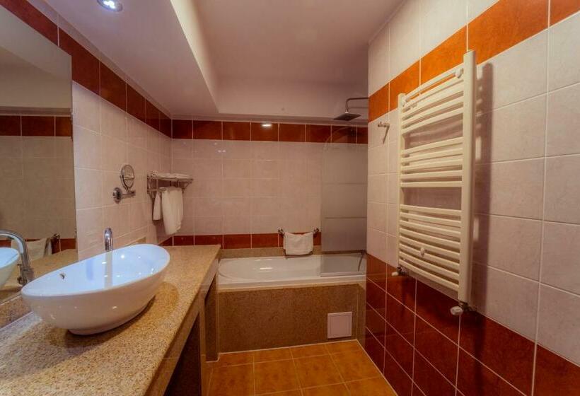 سوییت جونیور, Perla