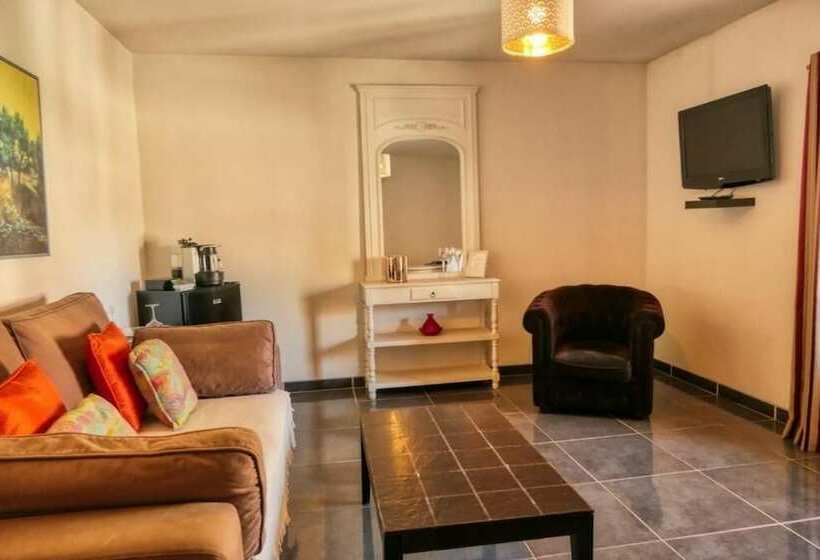 Люкс, A Propos  Suites Et Chambres