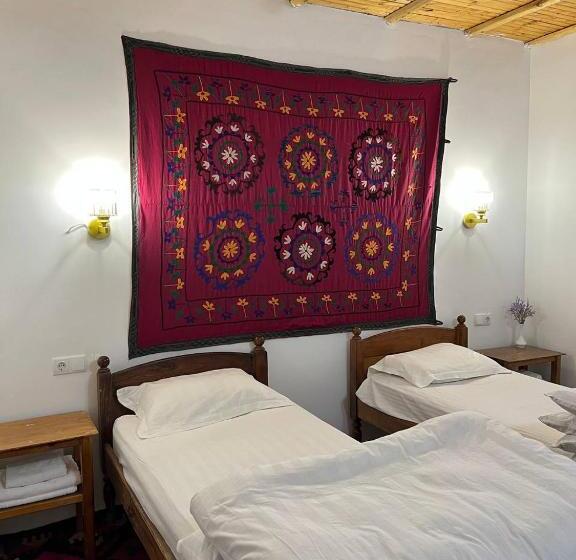 Quarto Estandar, Legende
