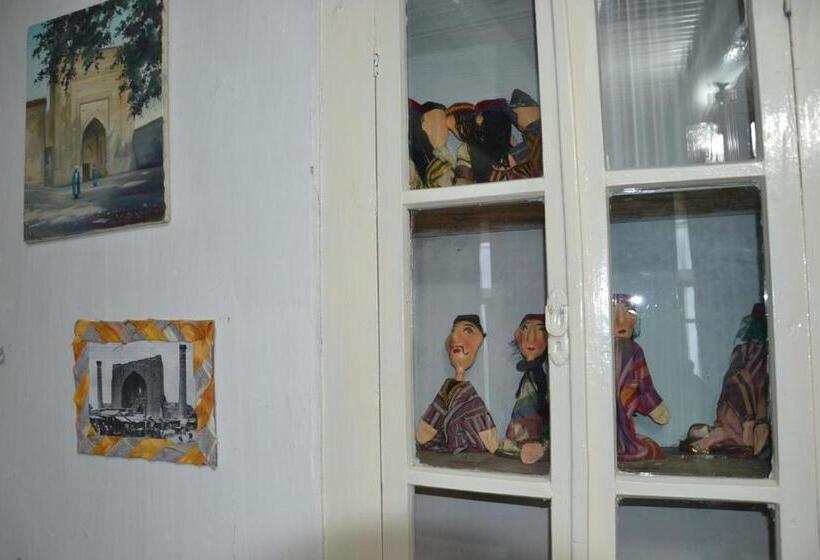 Quarto Triplo Estandar, Legende