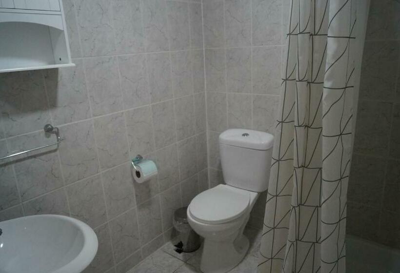 Quarto Estandar, Hostal Eifelhaus