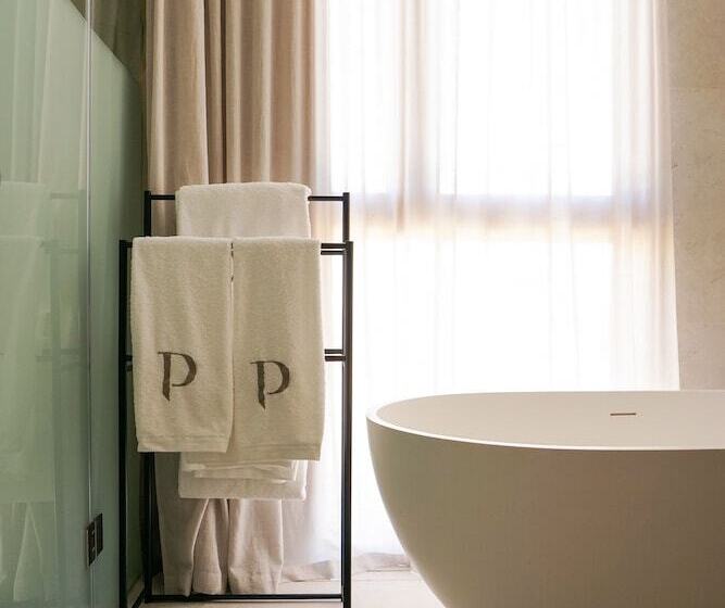 Полулюкс, Es Princep   The Leading Hotels Of The World