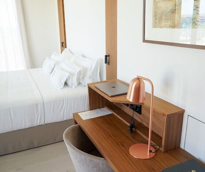 Полулюкс, Es Princep   The Leading Hotels Of The World