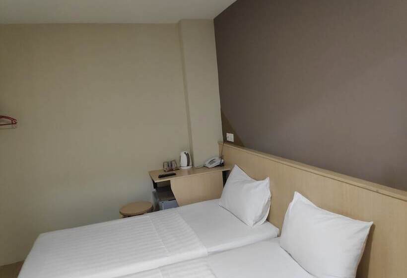 Номер Стандарт, Sh Hotel Kota Damansara
