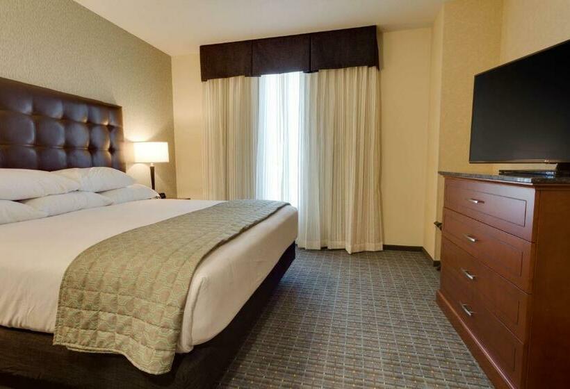 Люкс Кровать Кинг, Drury Plaza Hotel St. Louis St. Charles
