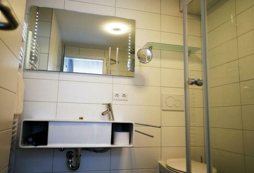 Номер Стандарт, Adler Ittendorf   Hotel Garni   24h Self Checkin