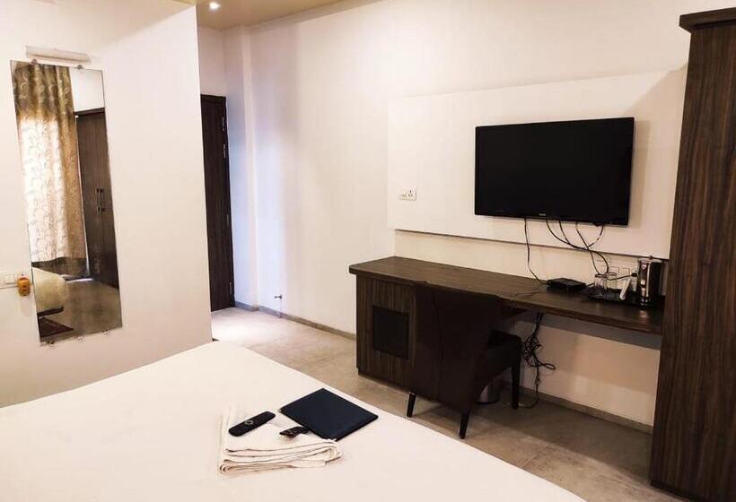 豪华房间, Manasi Inn