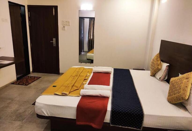 豪华房间, Manasi Inn