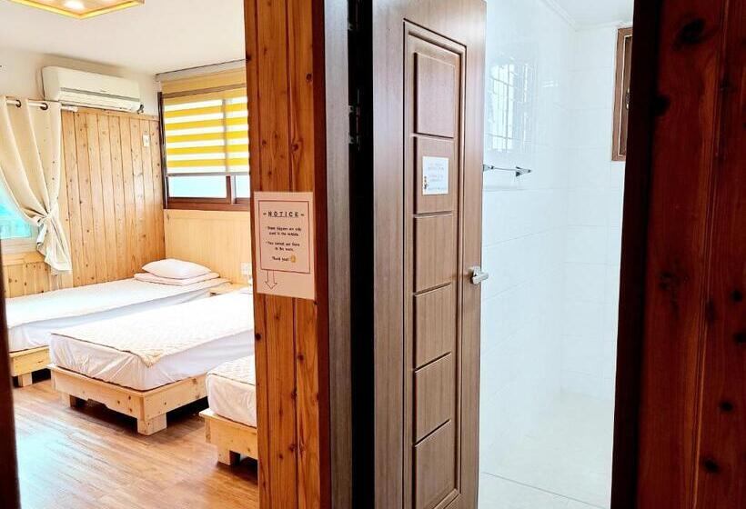 Трехместный Номер Комфорт, Galeum Guesthouse