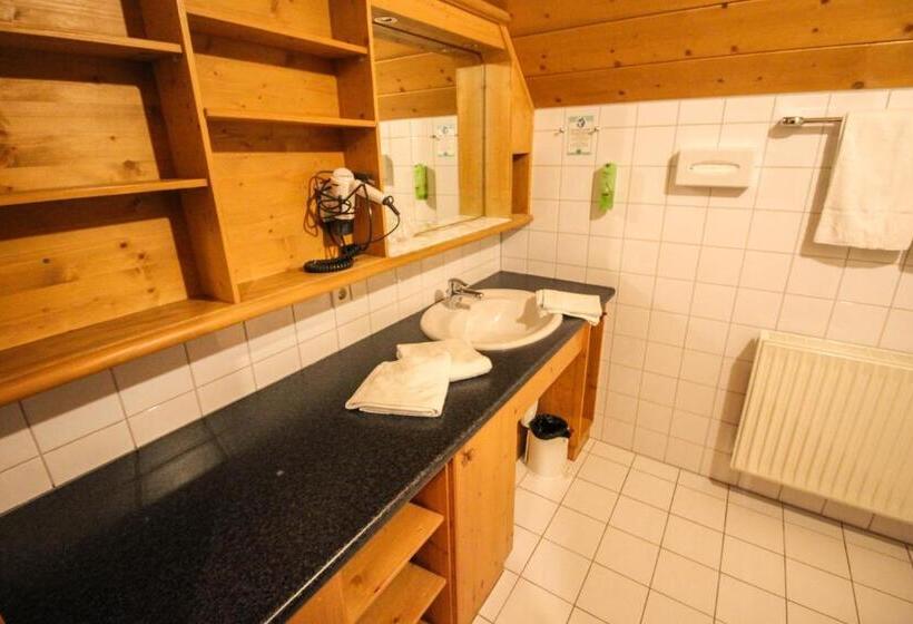 Четырехместный Номер Классик, Heizmannshof Hotel & Restaurant