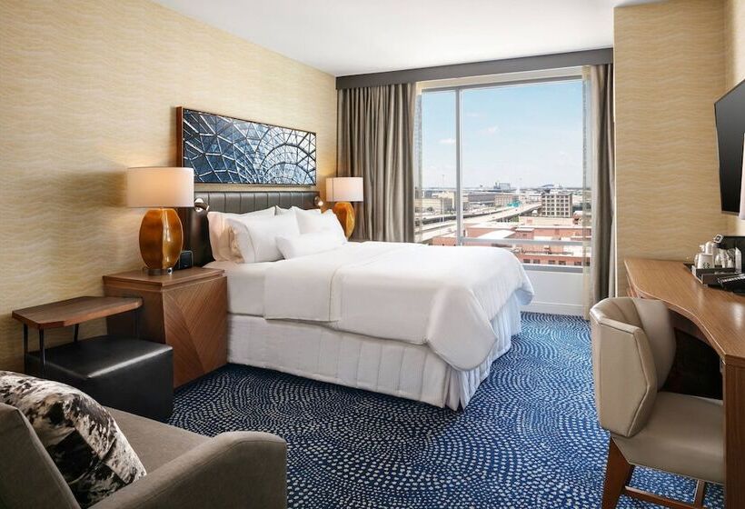Номер Deluxe, The Westin Milwaukee