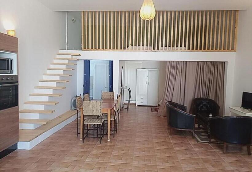 Семейное Студио, Auberge Du Marabout