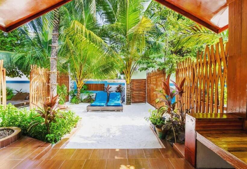 بانگلوی سوپریور, Beach Villa Ukulhas