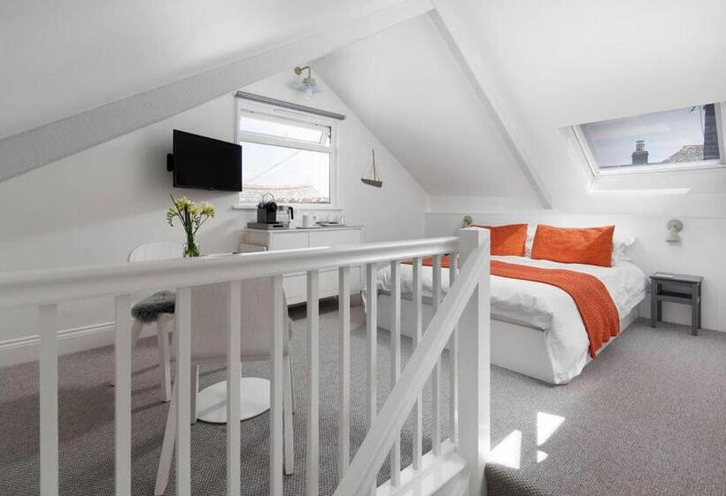 Quarto Estandar Cama King, The Old Pilchard Works