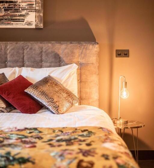 Deluxe Suite King Bed, Heuvelsuites
