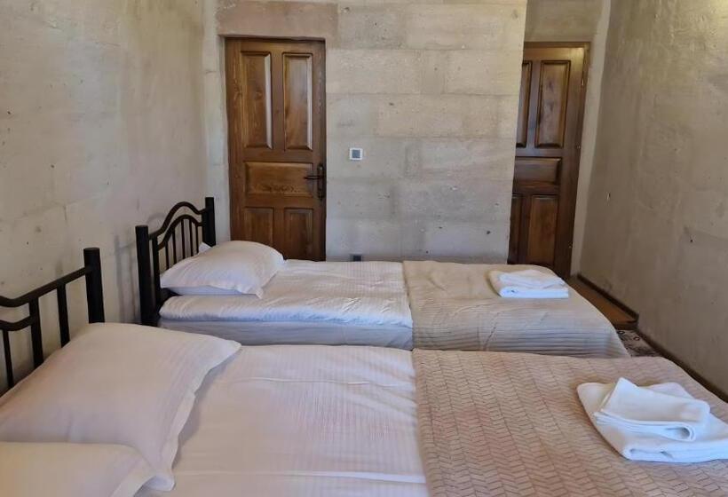 Quarto Triplo Estandar, Mustafa Bey Konağı