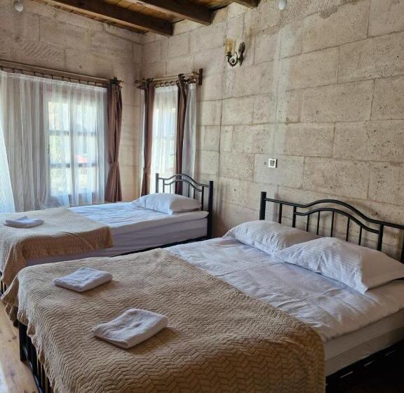 Quarto Triplo Estandar, Mustafa Bey Konağı