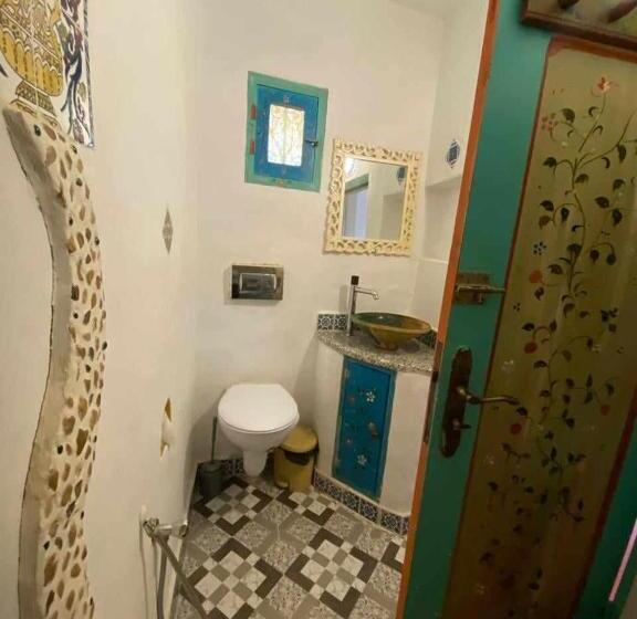 Четырехместный Номер Стандарт, Chambre A Medenine