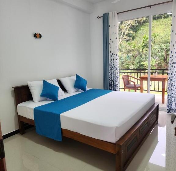 Номер Стандарт с Балконом, Onel Rest Inn