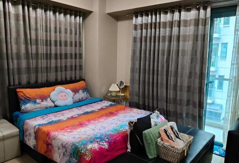 Quarto Estandar Cama King, El Ledin 3h   Across Naia Terminal 3