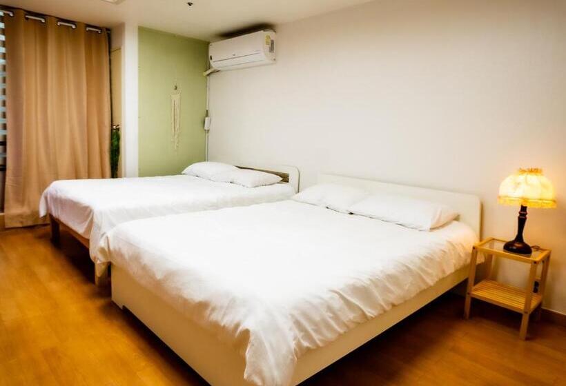 اتاق استاندارد, Hongdae Happy Room 2