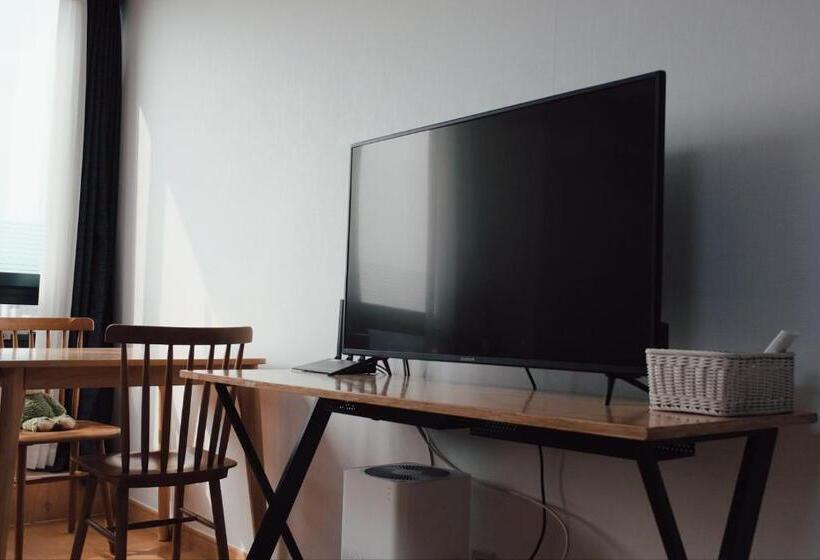 اتاق استاندارد, Hongdae Happy Room 2