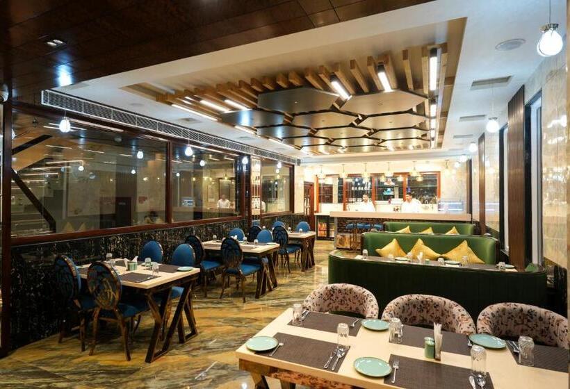 اتاق لوکس, Ar Plaza