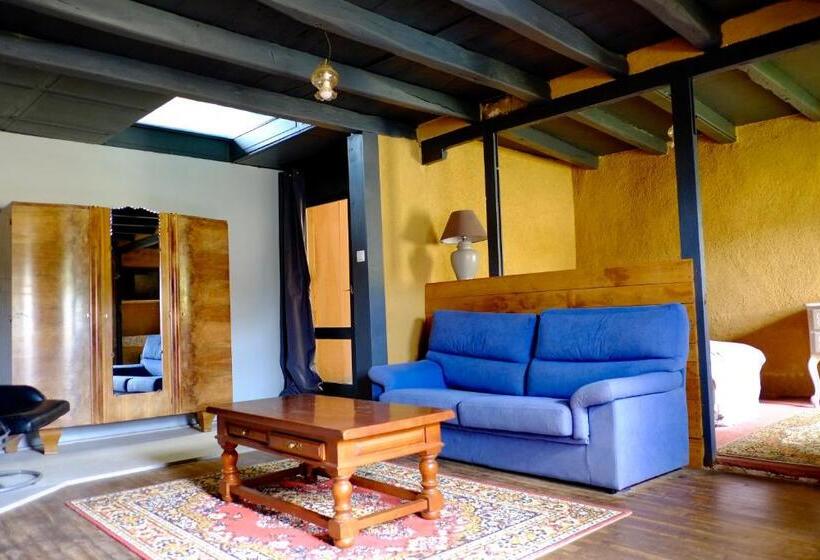 컴포트 트리플 룸, Chambres Des Forges