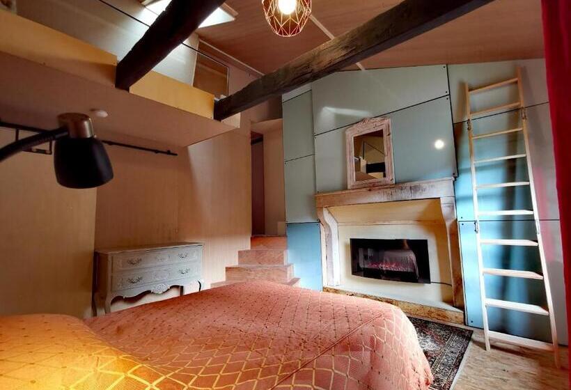 Номер Стандарт, Chambres Des Forges