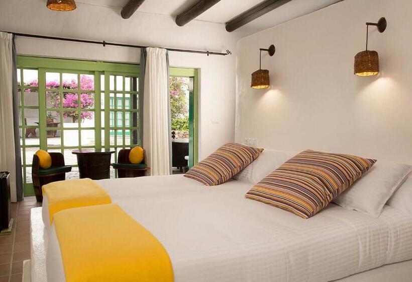 标准间, Ito La Era B&b