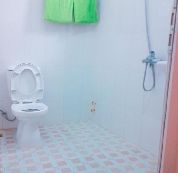 اتاق استاندارد چهار تخته, Motel 529