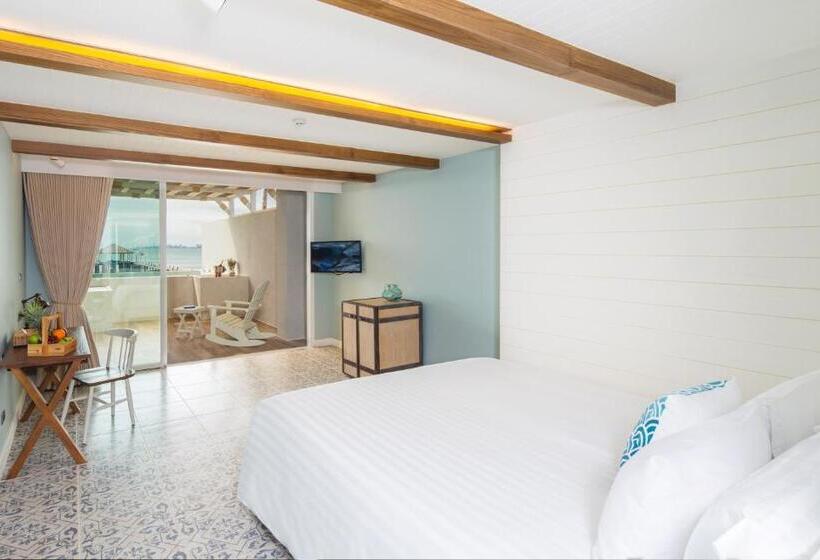 Люкс с Бассейном, Kept Bangsaray Hotel Pattaya