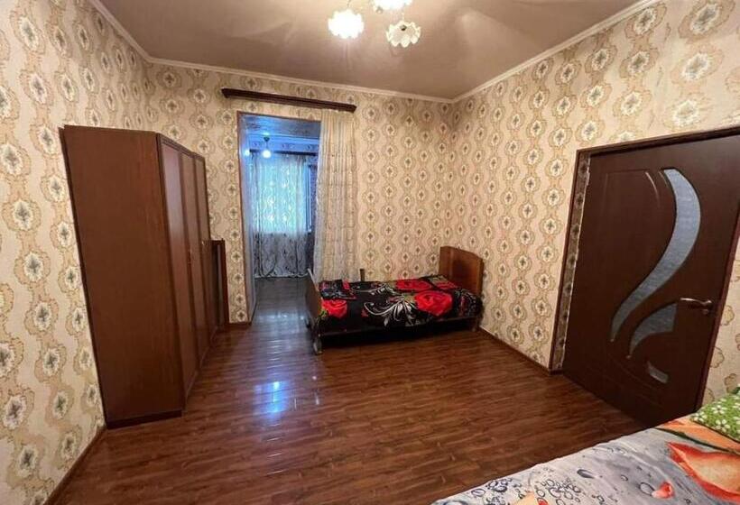 آپارتمان 1 خوابه با چشم‌انداز باغ, в центре города сдаётся трёхкомнатная квартира