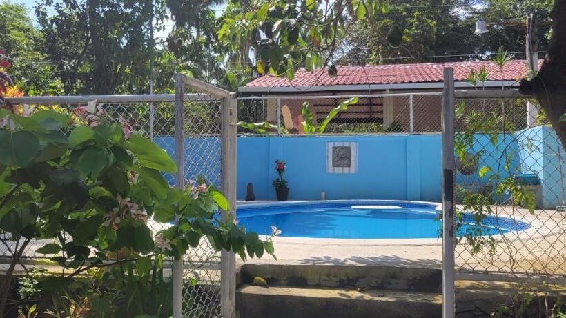 اتاق استاندارد, Hostal Tia Reyna