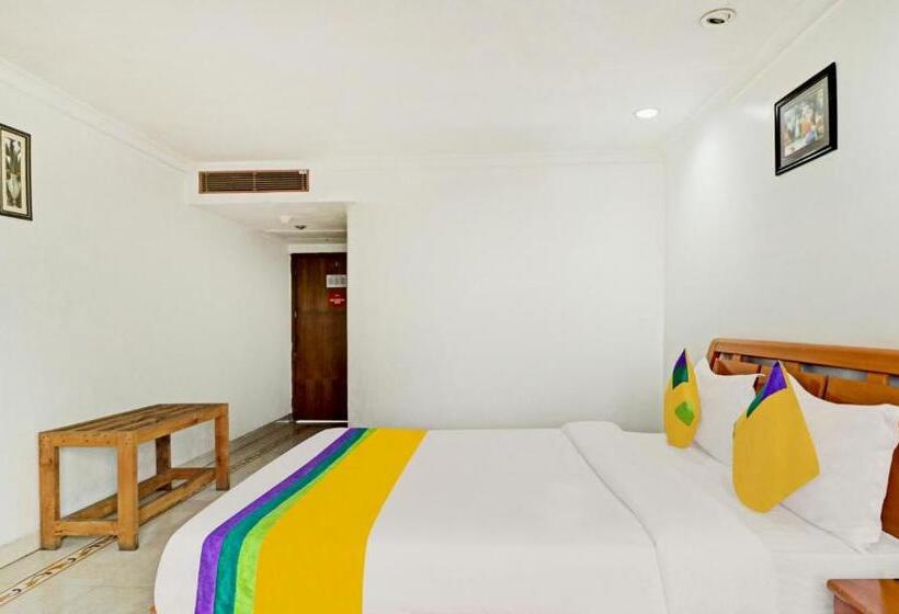 اتاق اکونومی, The Regency Hotel Amirtsar