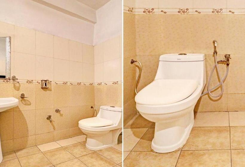 Economy Quadruple Room, The Regency Hotel Amirtsar