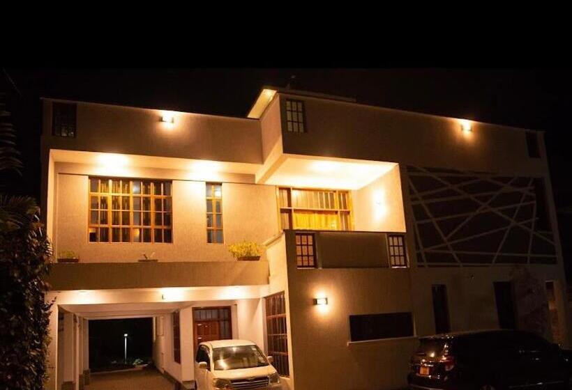 اتاق استاندارد, Arusha Serene Mansion