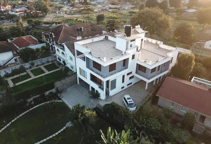 اتاق استاندارد, Arusha Serene Mansion