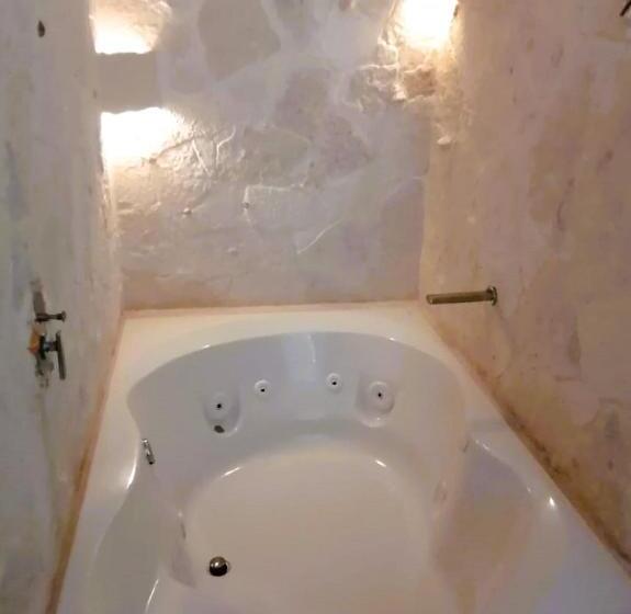 استودیوی لوکس, Ikal Island Garden   Adults Only