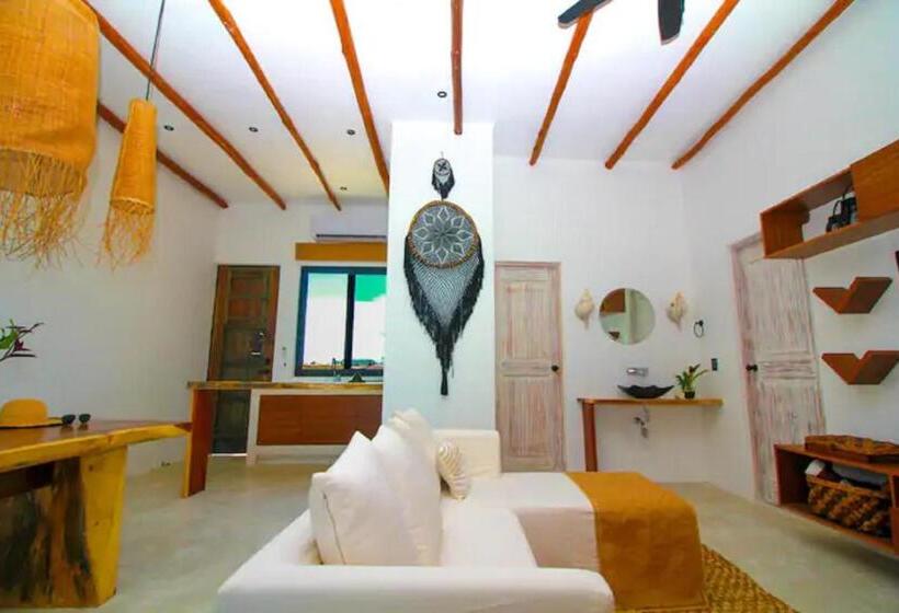 سوییت با چشم‌انداز دریا, Ikal Island Garden   Adults Only