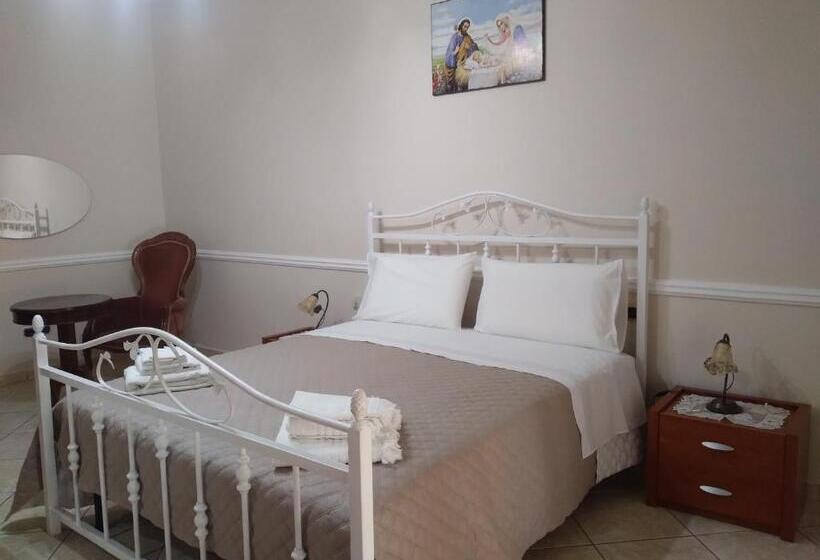 Стандартный Номер Кровать Кинг, Turisti A Casa Mia
