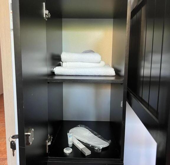 اتاق خانوادگی با سرویس بهداشتی مشترک, Hostel Havenwood