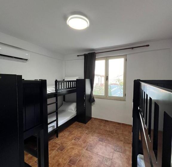 اتاق خانوادگی با سرویس بهداشتی مشترک, Hostel Havenwood