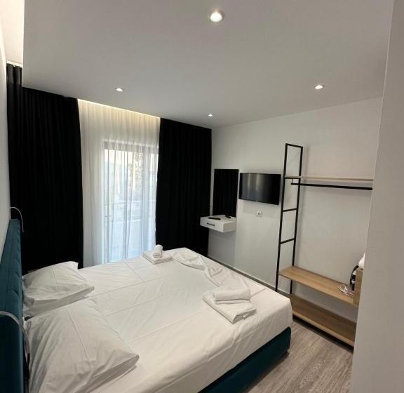 آپارتمان 1 خوابه با بالکن و چشم‌انداز دریا, Io S Apartments